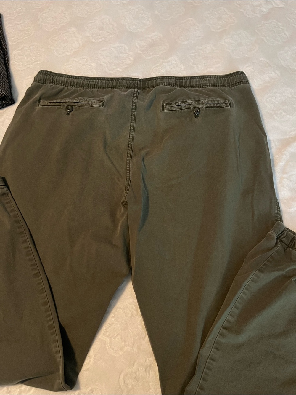 GAP Olive Drawstring Joggers - Picture 4 of 4